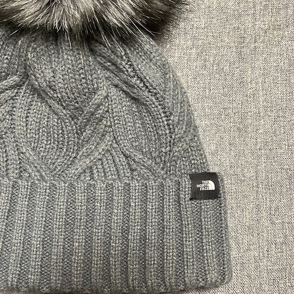 The North Face Gray Knit Pom-Pom Beanie - Picture 4 of 9